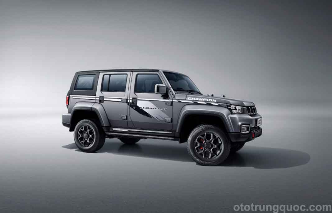BJ40 Champions Edition 2021 (Storm) là màu xám mang hơi hướng hoang dã của xám tro và cát ở sa mạc