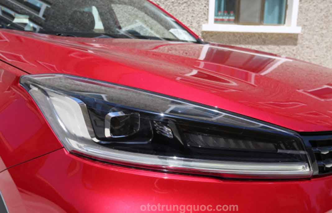 đèn pha LED là một chiếc đèn ban ngày chạy dài