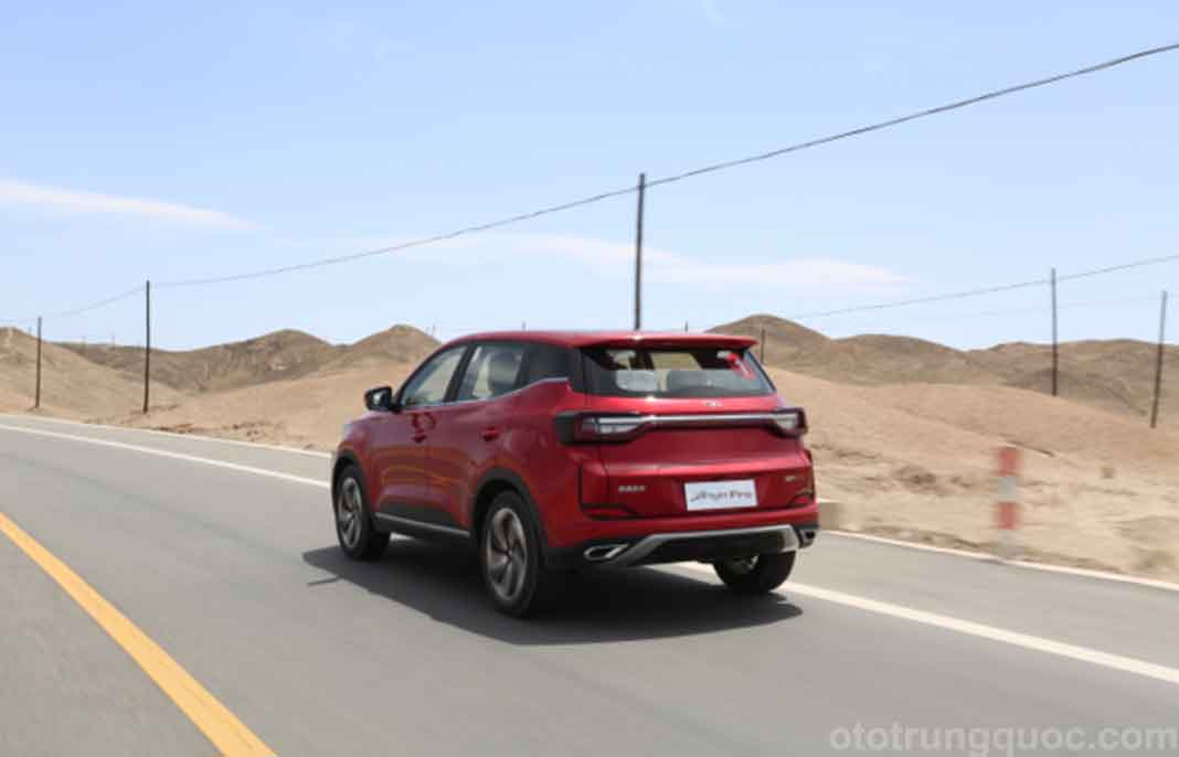 Hộp số CVT 9 cấp cung cấp chế độ lái ECO và SPORT,