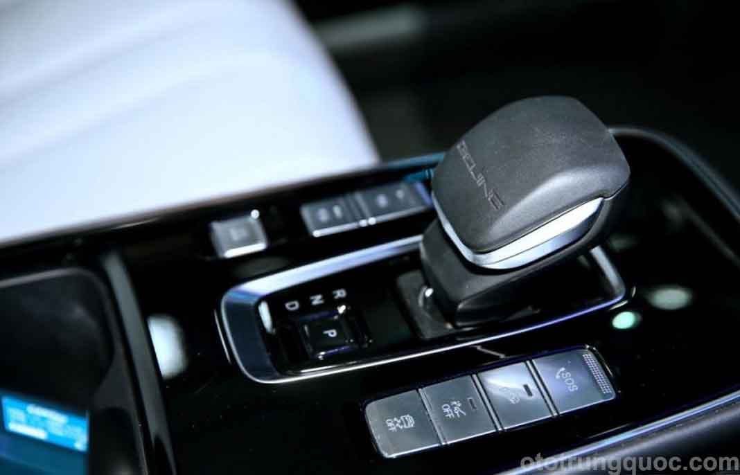 bước tiến lớn và toàn diện về ngoại hình, trí thông minh nhân tạo, options