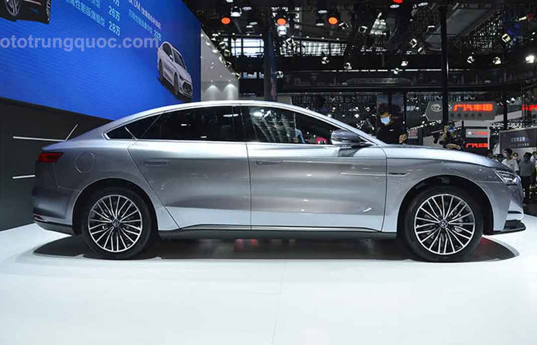 Kích thước body của Han DM là 4960 * 1910 * 1495mm