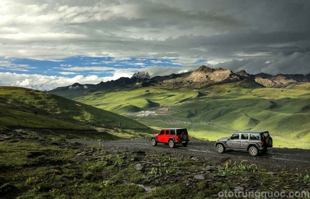 trục trước và sau được nâng cấp lên công nghệ được gọi là Robin Hood