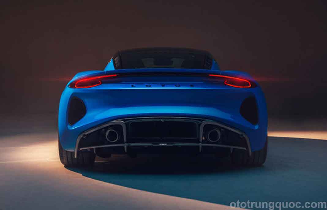 chiều rộng và chiều cao lần lượt là 4412*1895*1225 mm và chiều dài cơ sở 2575 mm.