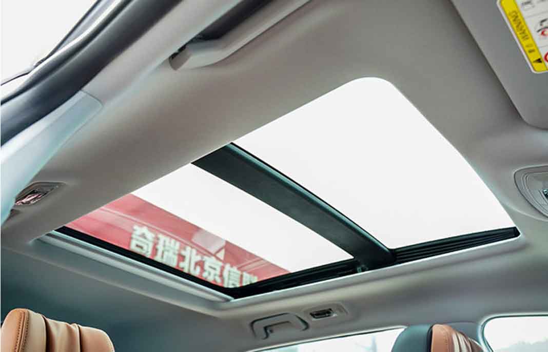 Cửa sổ trời toàn cảnh là thiết kế mà người tiêu dùng rất thích